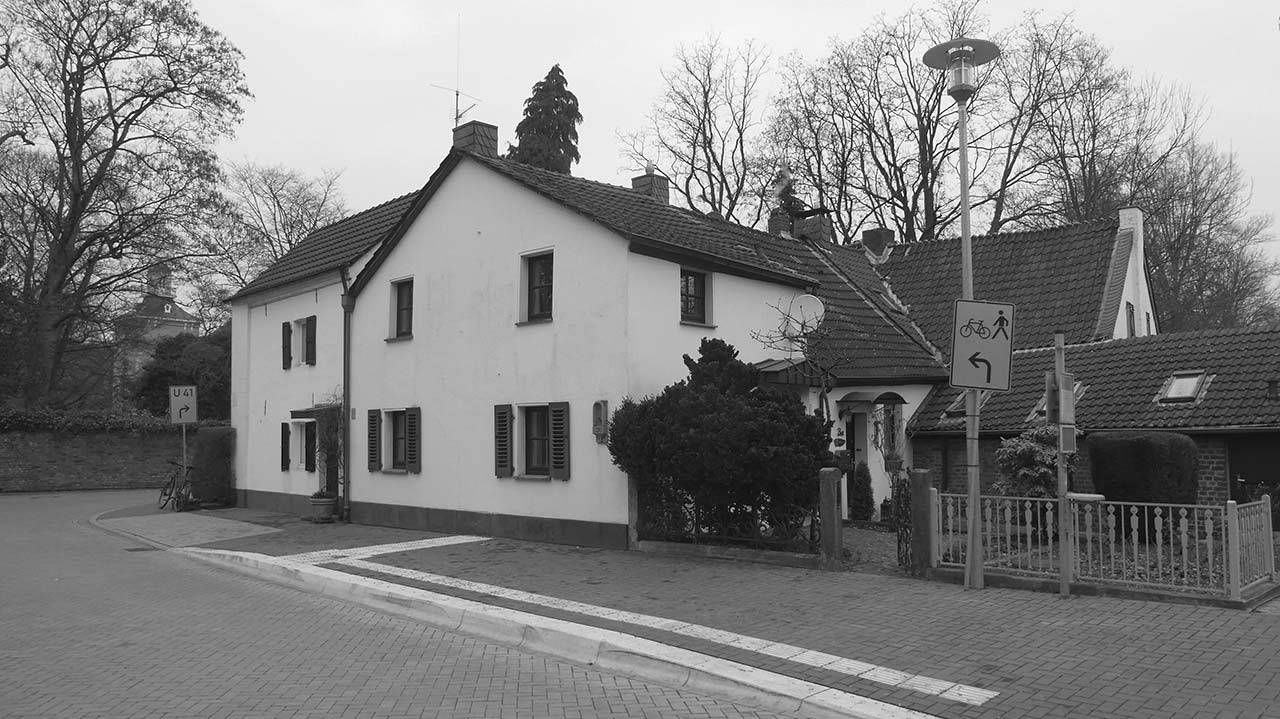 Altes Stadthaus vor der Sanierung.